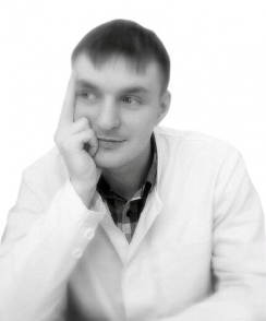 Шрайнер Евгений Сергеевич травматолог